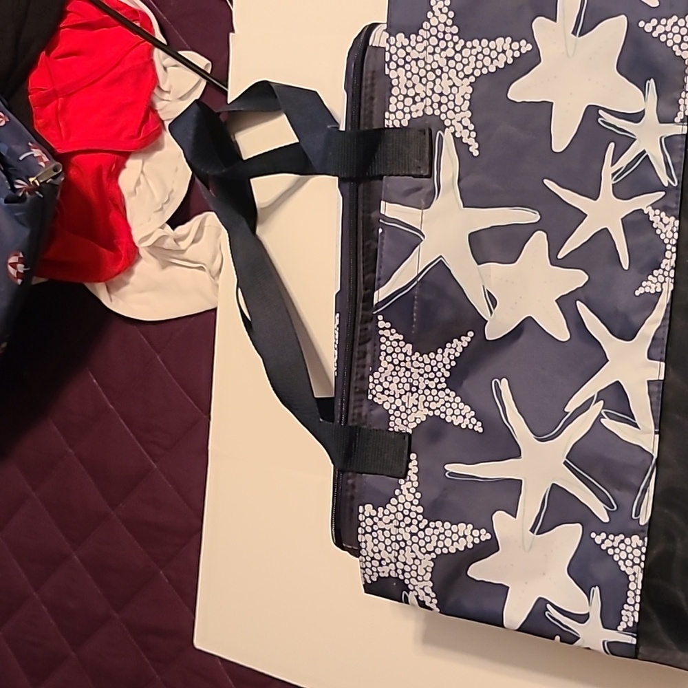 Insulated tote